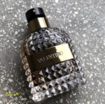 عطر والنتینو یومو