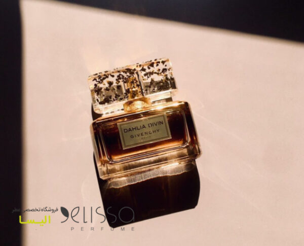 عطر جیونچی داهلیا دیوین له نکتار پارفوم