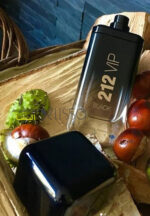 عطر کارولینا هررا 212 وی ای پی بلک