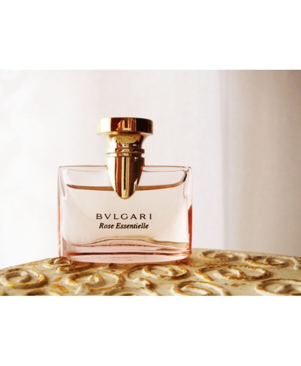 عطر بولگاری رز اسنشیال Bvlgari Rose Essentielle