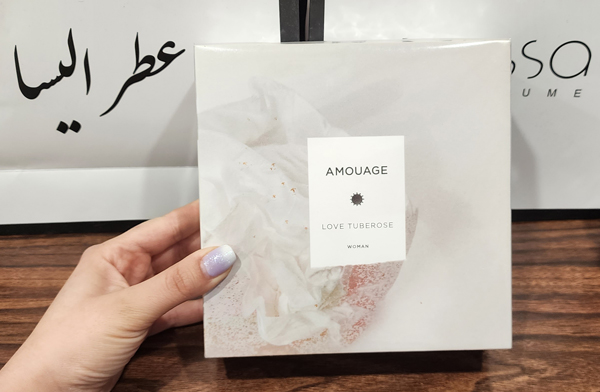 عطر آمواج لاو تیوب رز